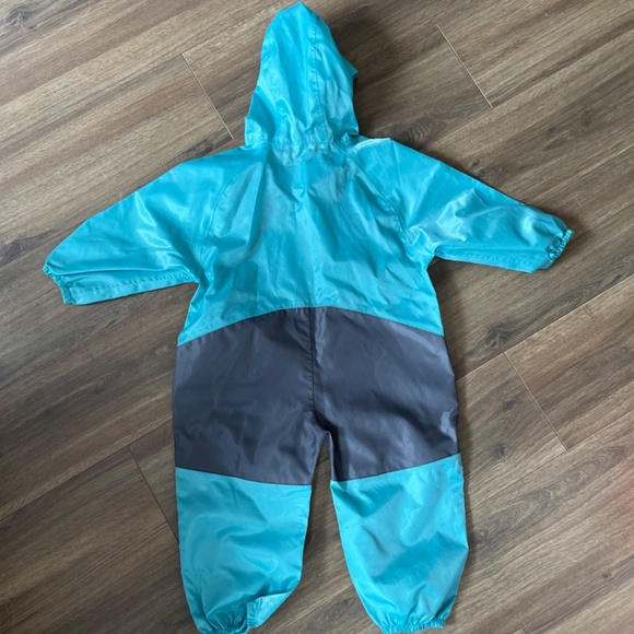3/$20 Cloudveil Toddler Rain suit - Picture 2 of 4